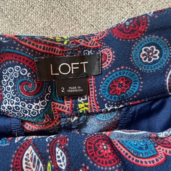 LOFT Paisley Blue Pink Shorts Extra Small 2 Belted Waist Polyester‎ Pockets - Picture 2 of 4